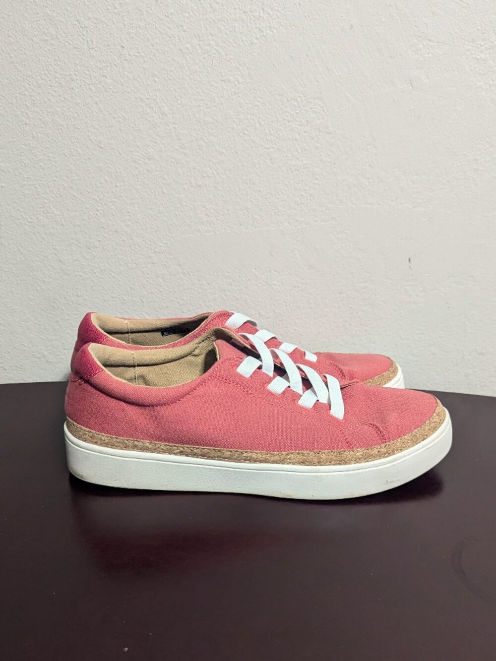 REVITALIGN  Hermosa Slip On Sneakers Size 10